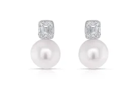 Earrings 18kt Gold Pearl and Emerald Illusion Diamonds Studs