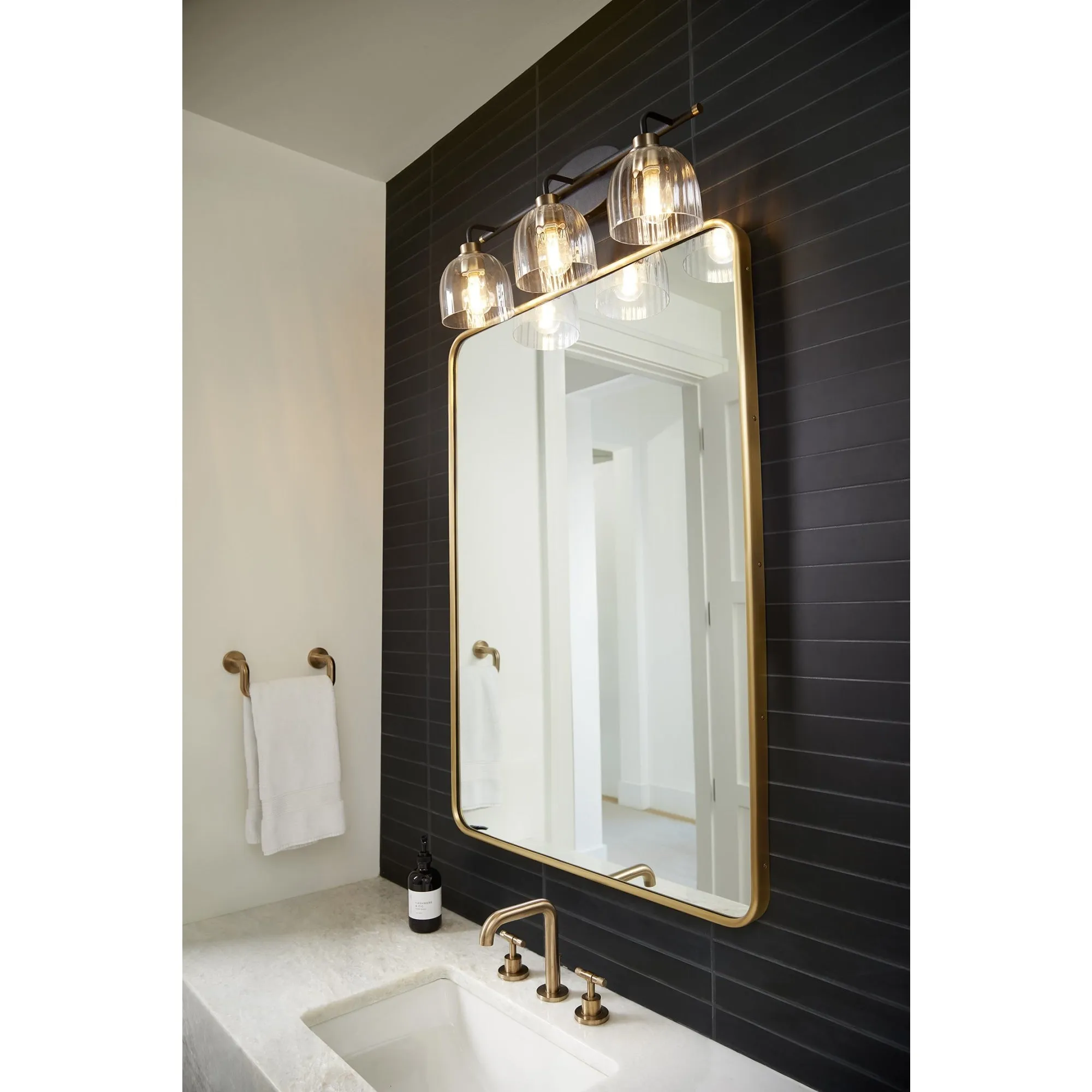 Espy 3 Light Vanity - NR/AGB