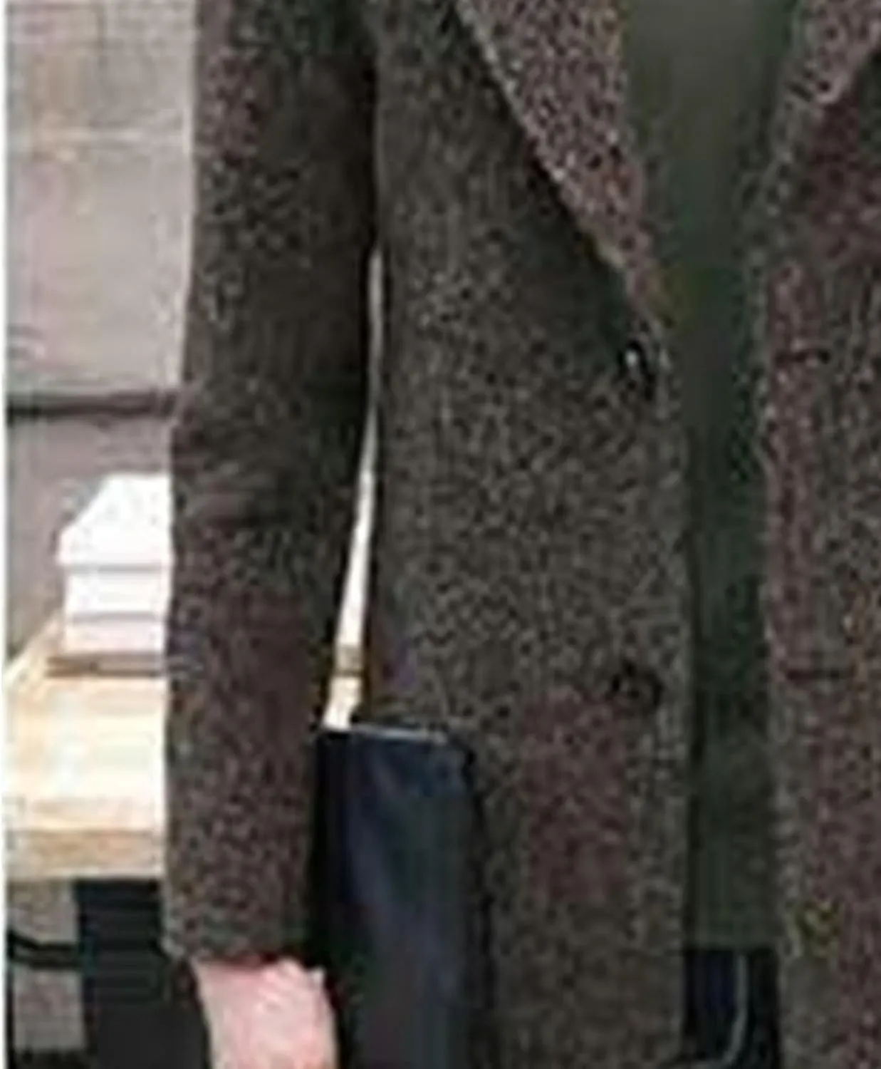 Men's Wool Blend Trench Coat Notched Collar Single Breasted Overcoat Chunky Warm Winter Pea Coat Windbreaker